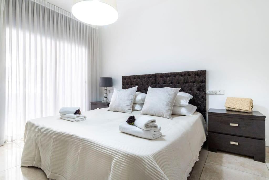 Luxury 3 Bedroom Apt, Harav Kook7 Jeruzalem Buitenkant foto