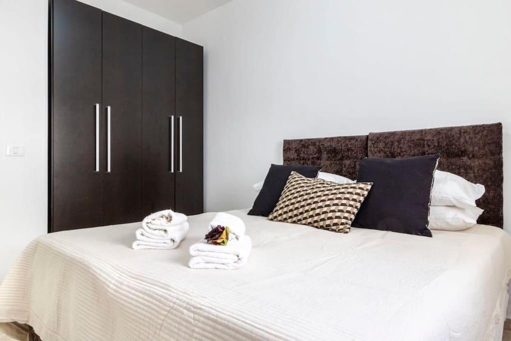 Luxury 3 Bedroom Apt, Harav Kook7 Jeruzalem Buitenkant foto