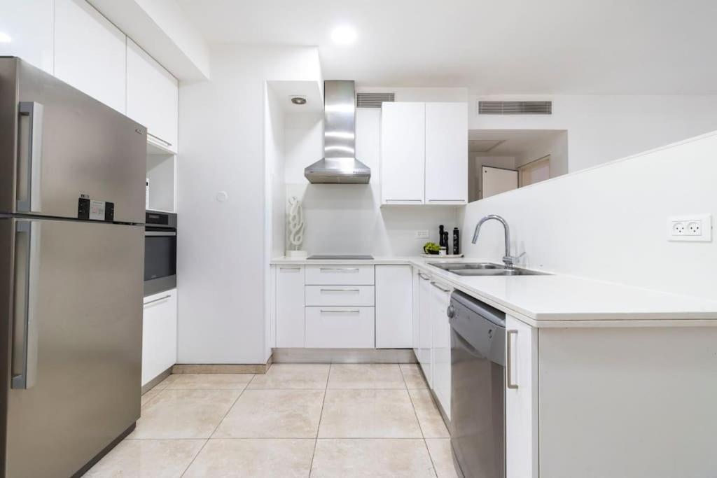 Luxury 3 Bedroom Apt, Harav Kook7 Jeruzalem Buitenkant foto