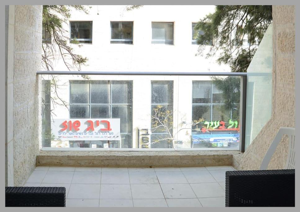 Luxury 3 Bedroom Apt, Harav Kook7 Jeruzalem Buitenkant foto